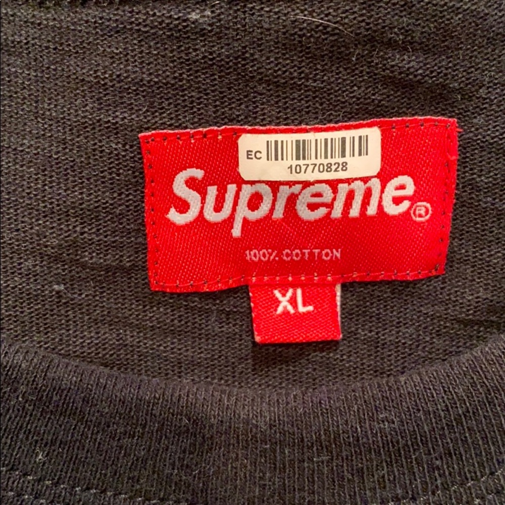 Supreme men’s authentic T-shirt - Picture 3 of 4